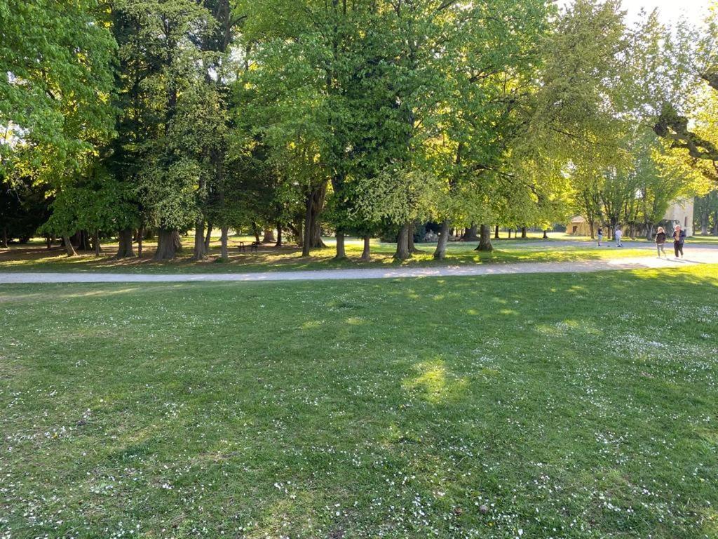 L' Oteni Publier Exteriör bild