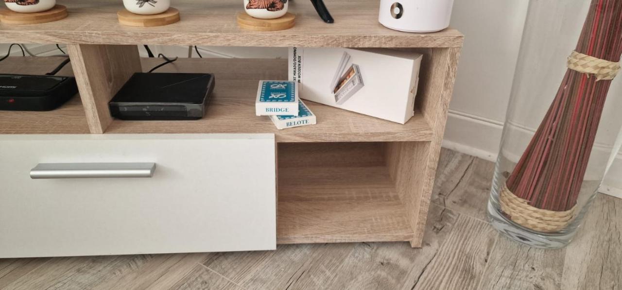 L' Oteni Publier Exteriör bild